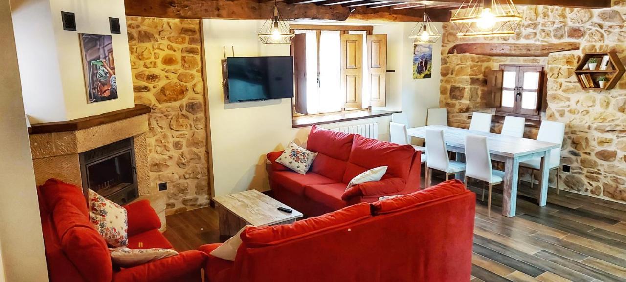 Los Campos Vivienda Vacacional Кангас-де-Оніс Екстер'єр фото